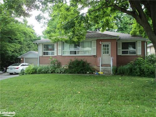 37 North Street W, Orillia, ON - Outdoor