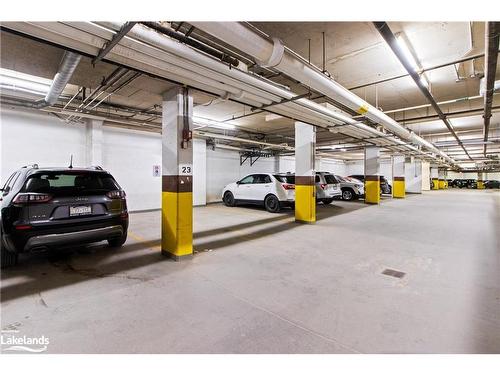 477-220 Gord Canning Drive, The Blue Mountains, ON - Indoor Photo Showing Garage