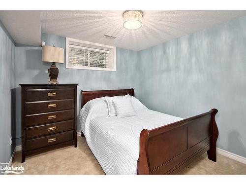 18-689616 Monterra Road, The Blue Mountains, ON - Indoor Photo Showing Bedroom