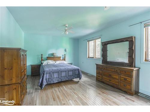 49 Third S/S Street, Tiny, ON - Indoor Photo Showing Bedroom