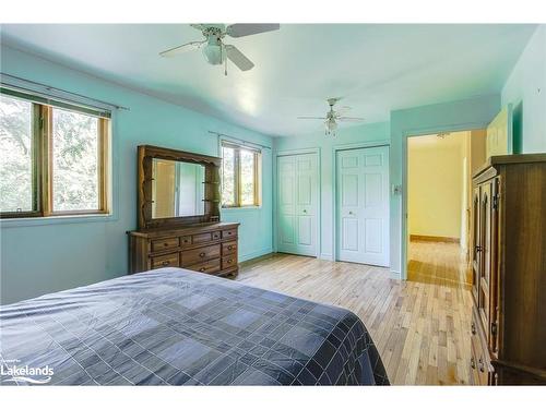 49 Third S/S Street, Tiny, ON - Indoor Photo Showing Bedroom