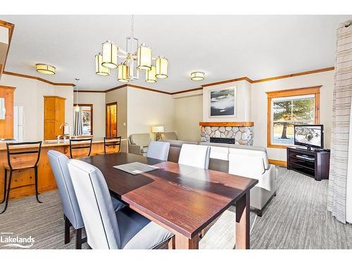 109-184 Snowbridge Way, The Blue Mountains, ON - Indoor Photo Showing Dining Room