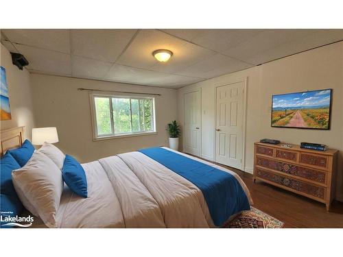 C01-280 River Road E, Wasaga Beach, ON - Indoor Photo Showing Bedroom