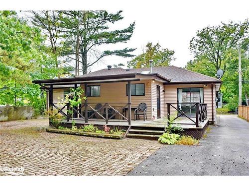 125 34Th Street N, Wasaga Beach, ON - Outdoor With Deck Patio Veranda