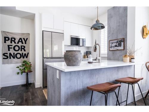 101-18 Beckwith Lane, The Blue Mountains, ON - Indoor Photo Showing Kitchen