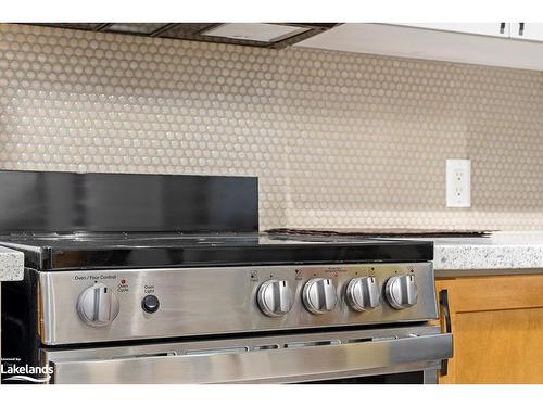 326-152 Jozo Weider Boulevard, The Blue Mountains, ON - Indoor Photo Showing Kitchen