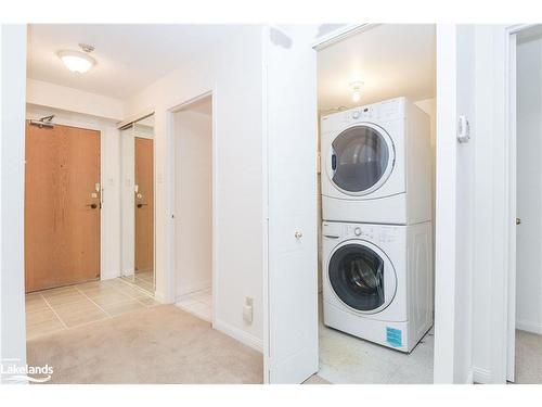 305-65 Ellen Street, Barrie, ON - Indoor Photo Showing Laundry Room