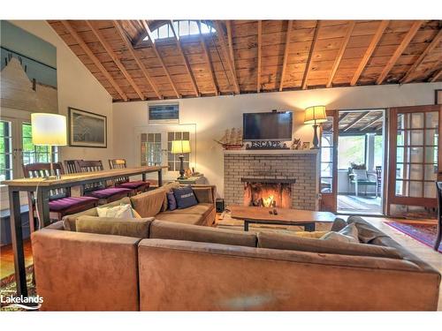 233 Midland Point Road, Midland, ON - Indoor Photo Showing Living Room With Fireplace