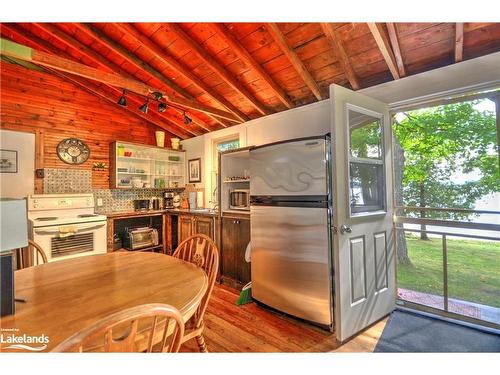 233 Midland Point Road, Midland, ON - Indoor Photo Showing Dining Room