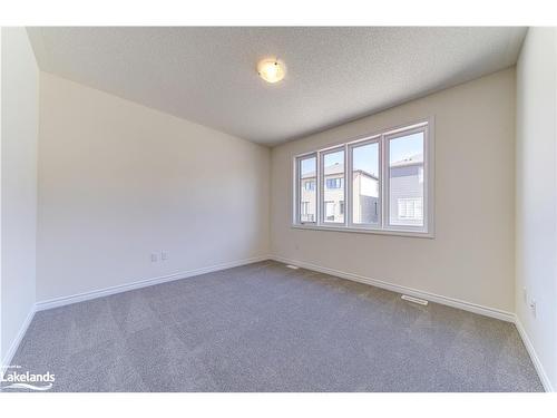 77 Sun Valley Avenue, Wasaga Beach, ON - Indoor Photo Showing Other Room