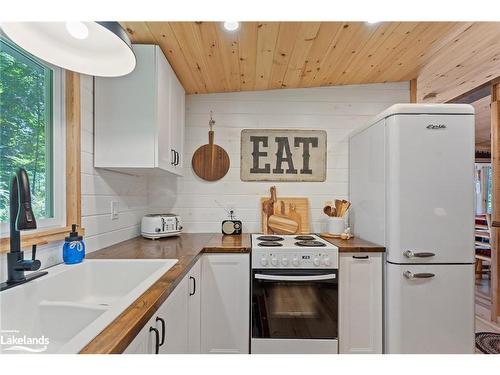 30961 Marina Bay Kawagama, Algonquin Highlands, ON - Indoor Photo Showing Kitchen With Double Sink