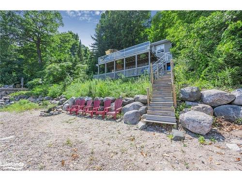 147 Mcarthur Drive, Penetanguishene, ON - Outdoor With Deck Patio Veranda