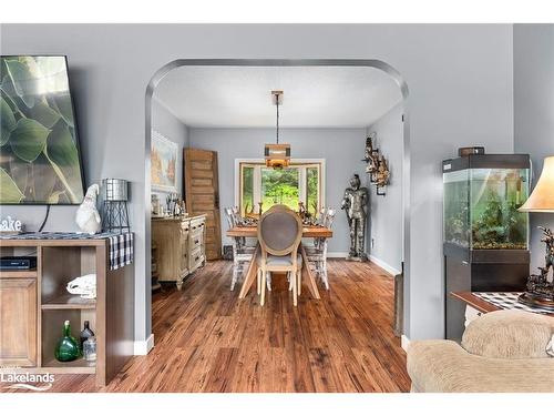 156 Lakeshore Drive, Sundridge, ON - Indoor Photo Showing Dining Room