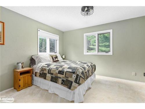 156 Lakeshore Drive, Sundridge, ON - Indoor Photo Showing Bedroom