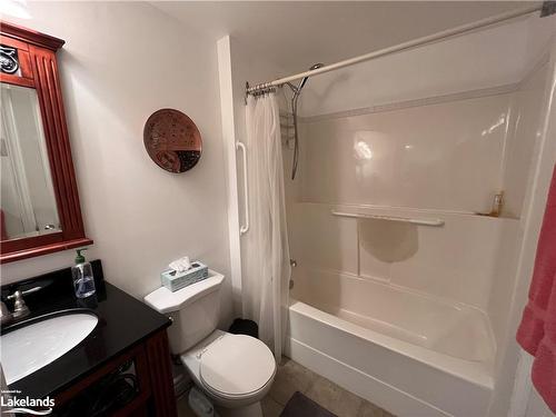 160-51 Trott Boulevard, Collingwood, ON - Indoor Photo Showing Bathroom