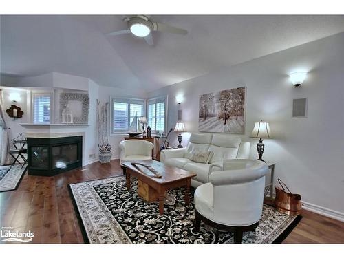 32 Nettleton Court, Collingwood, ON - Indoor Photo Showing Living Room With Fireplace