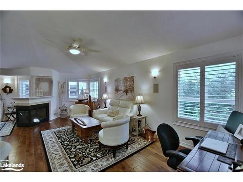 32 Nettleton Court, Collingwood, ON - Indoor Photo Showing Living Room With Fireplace