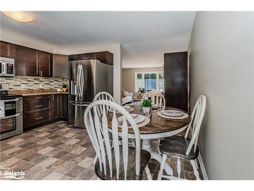 80 Ceramic Mine Road Road, Huntsville, ON - Indoor Photo Showing Dining Room