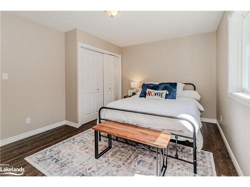 80 Ceramic Mine Road Road, Huntsville, ON - Indoor Photo Showing Bedroom