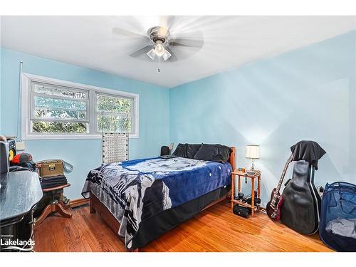 31 Saunders Street, Collingwood, ON - Indoor Photo Showing Bedroom