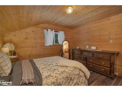 1433 South Horn Lake Road, Ryerson, ON - Indoor Photo Showing Bedroom