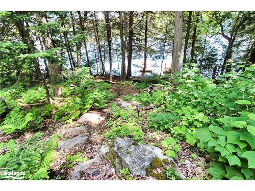 3-1082 Carl Fisher Dr, Lake Of Bays, ON 