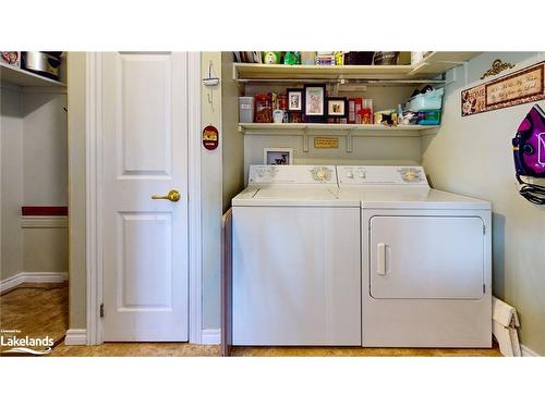 60 Pennsylvania Avenue, Wasaga Beach, ON - Indoor Photo Showing Laundry Room