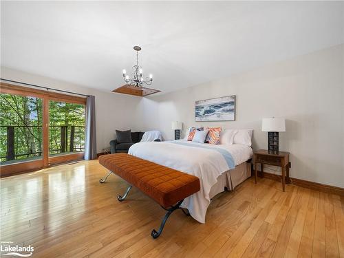 275 North Menominee Lake Road, Huntsville, ON - Indoor Photo Showing Bedroom