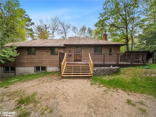 275 North Menominee Lake Road, Huntsville, ON - Outdoor