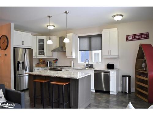 309 Yellow Birch Crescent, The Blue Mountains, ON - Indoor Photo Showing Kitchen With Upgraded Kitchen