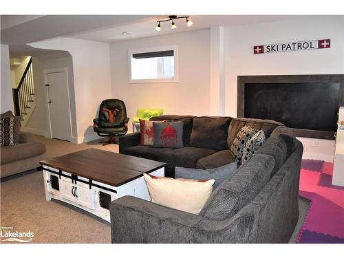 309 Yellow Birch Crescent, The Blue Mountains, ON - Indoor Photo Showing Living Room