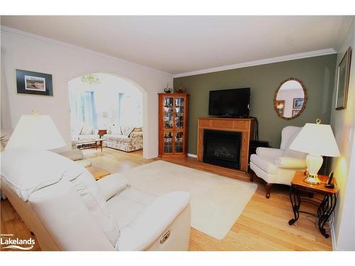 57 Springwood Crescent, Gravenhurst, ON - Indoor Photo Showing Living Room With Fireplace