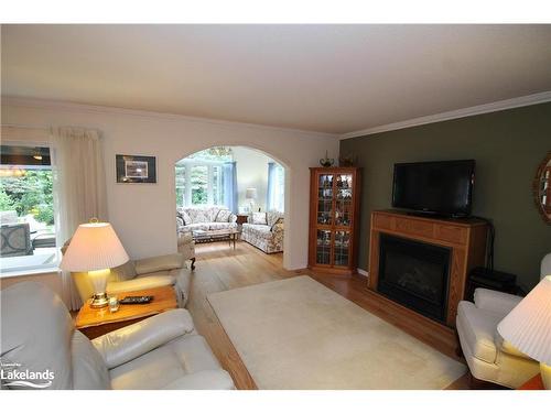 57 Springwood Crescent, Gravenhurst, ON - Indoor Photo Showing Living Room With Fireplace