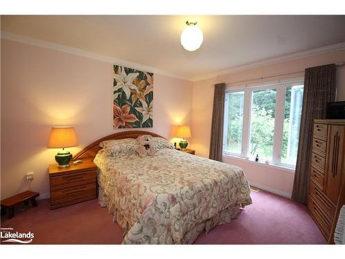 57 Springwood Crescent, Gravenhurst, ON - Indoor Photo Showing Bedroom