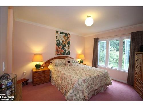 57 Springwood Crescent, Gravenhurst, ON - Indoor Photo Showing Bedroom