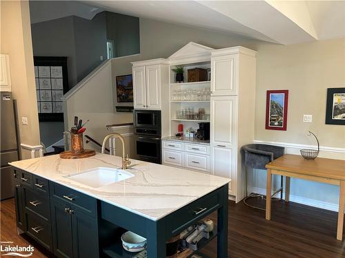 4 Nettleton Court, Collingwood, ON - Indoor Photo Showing Kitchen