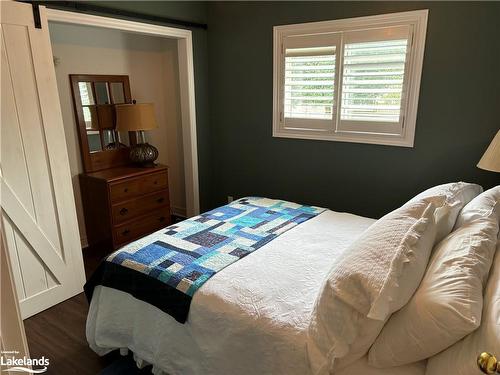 4 Nettleton Court, Collingwood, ON - Indoor Photo Showing Bedroom