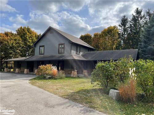 133 Arrowhead Road, The Blue Mountains, ON - Outdoor With Facade