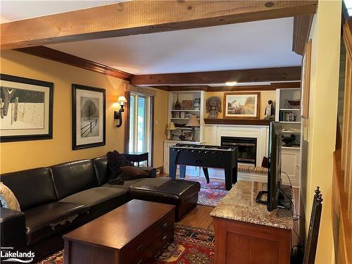 133 Arrowhead Road, The Blue Mountains, ON - Indoor Photo Showing Living Room With Fireplace