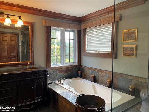 133 Arrowhead Road, The Blue Mountains, ON - Indoor Photo Showing Bathroom