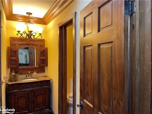 133 Arrowhead Road, The Blue Mountains, ON - Indoor Photo Showing Bathroom