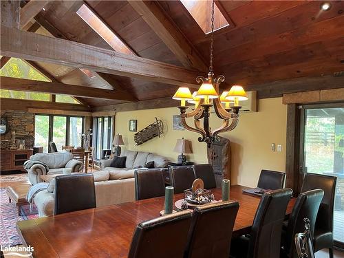 133 Arrowhead Road, The Blue Mountains, ON - Indoor Photo Showing Dining Room