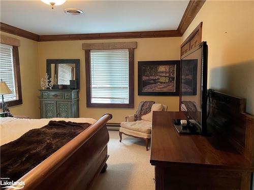 133 Arrowhead Road, The Blue Mountains, ON - Indoor Photo Showing Bedroom