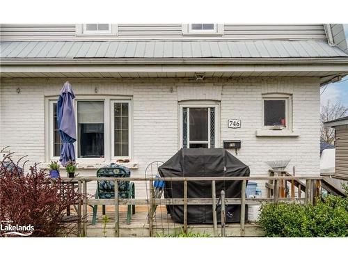 746 Bay Street, Midland, ON - Outdoor