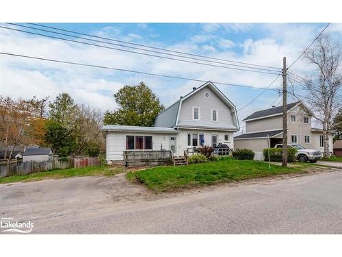 746 Bay Street, Midland, ON - Outdoor With Facade