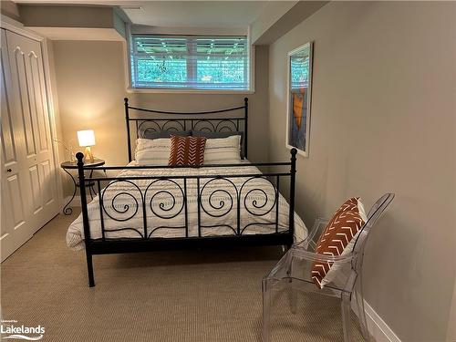 67 Joseph Trail, Collingwood, ON - Indoor Photo Showing Bedroom