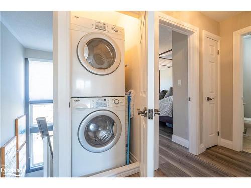 67 Joseph Trail, Collingwood, ON - Indoor Photo Showing Laundry Room