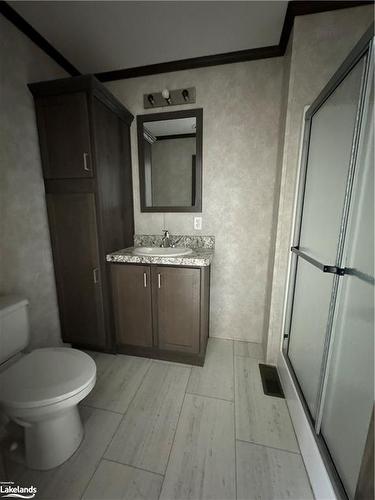 4-45 Tower Road, Mactier, ON - Indoor Photo Showing Bathroom