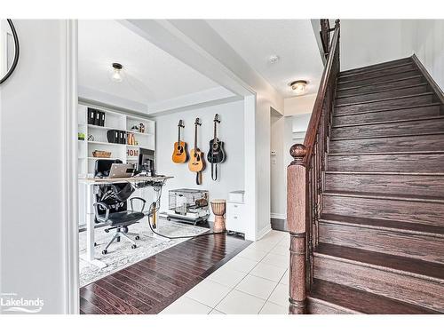 48 Mclean Avenue, Collingwood, ON - Indoor Photo Showing Other Room