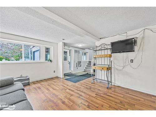 148 Melrose Avenue, Wasaga Beach, ON - Indoor